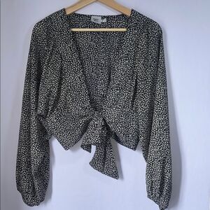 Princess Polly Black Tan Print Top Long Sleeve Wrap Splice Size 4 Blouse